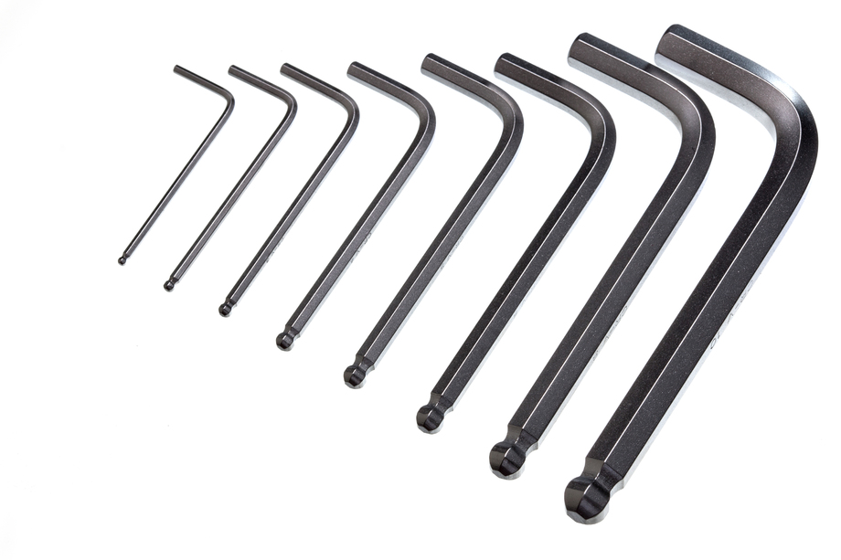 六角扳手与套筒扳手 精密装配的双雄